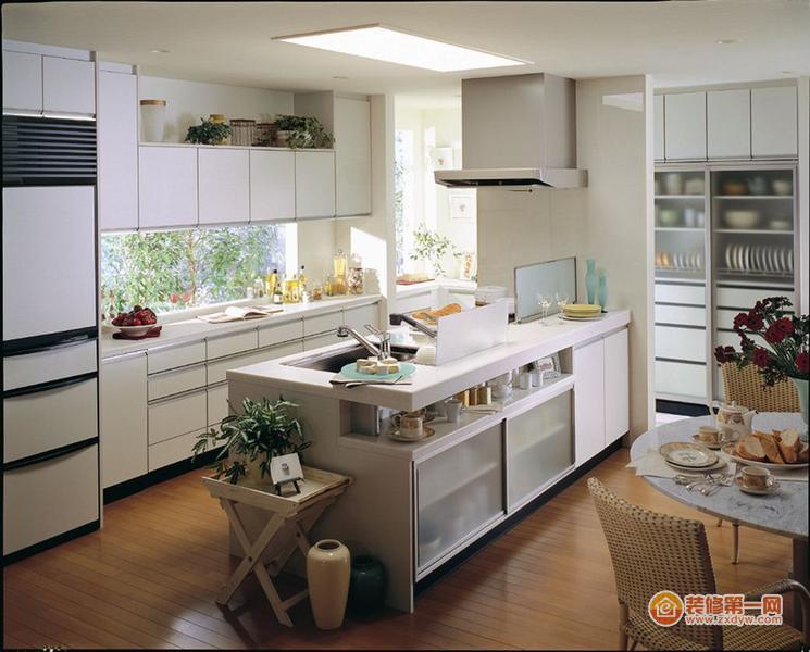 几款倍受年青人青睐的开放式厨房装修效果图